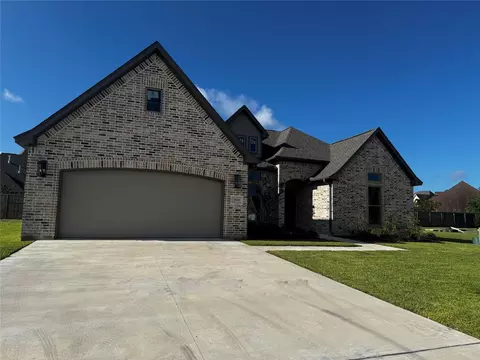 3541 Lily Ln, Beaumont, TX 77713