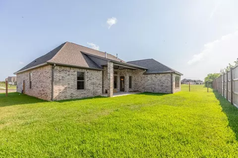 Exterior - 3541 Lily Ln, Beaumont, TX 77713 photo 2 of 4