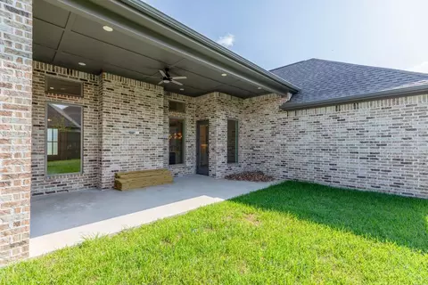 Exterior - 3541 Lily Ln, Beaumont, TX 77713 photo 4 of 4