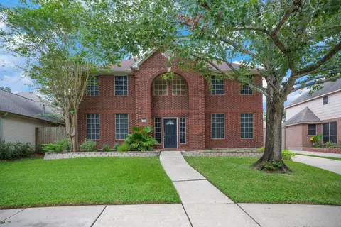 2814 Carmel Woods Dr, Seabrook, TX 77586