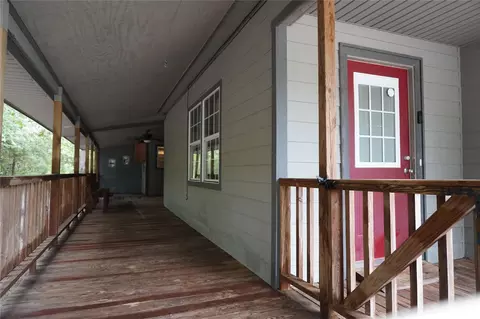 280 Linn St, Onalaska, TX 77360