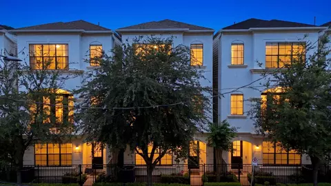 911 W Drew St, Houston, TX 77006