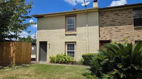 1403 Blalock Rd #5, Houston, TX 77055