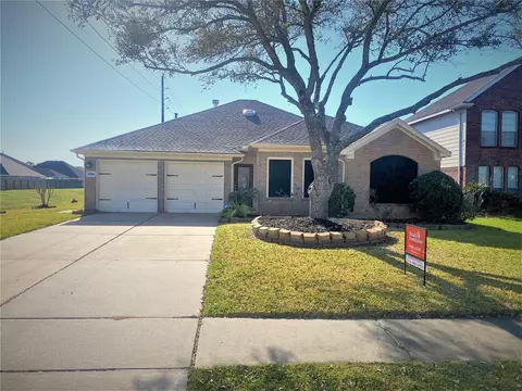 4730 Hardwood Glen Dr, Fresno, TX 77545
