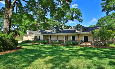 502 Weisinger Dr, Magnolia, TX 77354