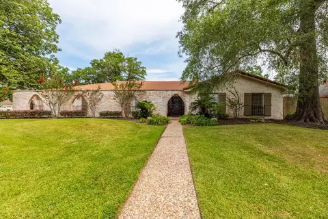 5990 Pinkstaff Ln, Beaumont, TX 77706