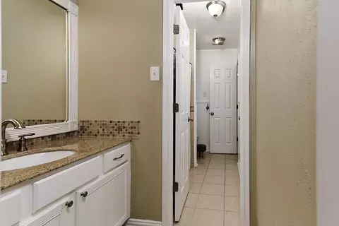 Bath - 18834 Forest Elms Dr, Spring, TX 77388 photo 3 of 5