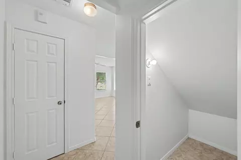 Entry Way - 15 Lakeside, Trinity, TX 75862 photo 2 of 5