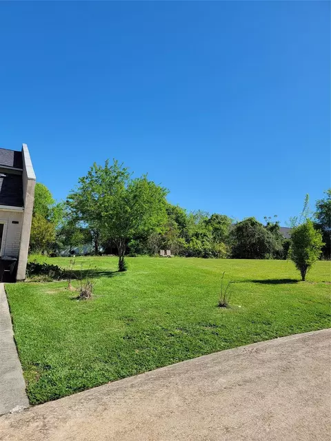 102 Capetown Way, Conroe, TX 77356