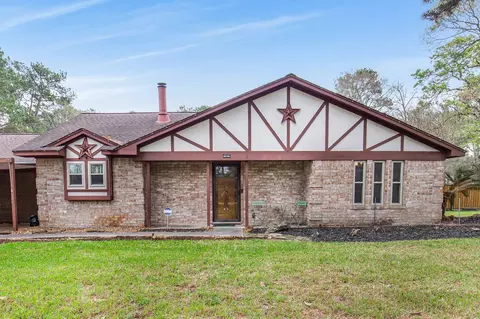 2007 Diane St, Pinehurst, TX 77362