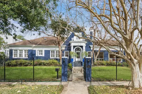 1206 Hyde Park Blvd, Houston, TX 77006