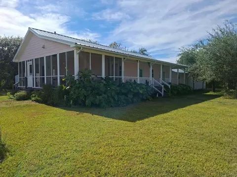 14025 Oak Lake Village Dr, Needville, TX 77461