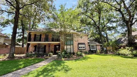 13711 Crickett Hollow Dr, Houston, TX 77069