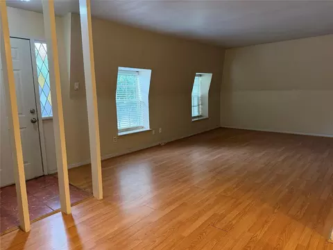 2601 Marilee Ln #1, Houston, TX 77057