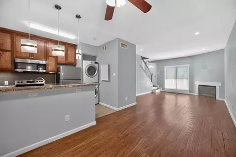 3600 Jeanetta St #602, Houston, TX 77063