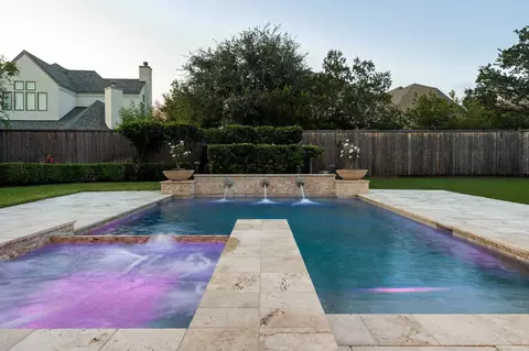 Exterior - 53 Pine Brook Ct, Shenandoah, TX 77381 photo 2 of 9
