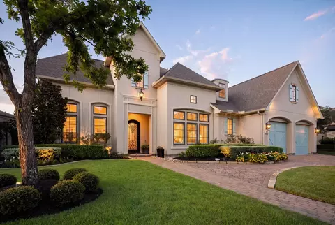 Exterior - 53 Pine Brook Ct, Shenandoah, TX 77381 photo 3 of 9