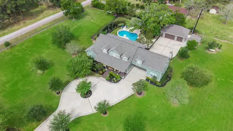 4710 Saddle Dr, Needville, TX 77461