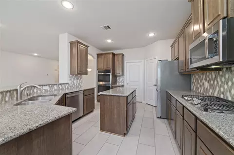 Kitchen - 2802 Knotty Forest Dr, Spring, TX 77373 photo 1 of 3