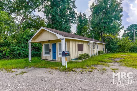 102 S Wheeler Ave, Colmesneil, TX 75938