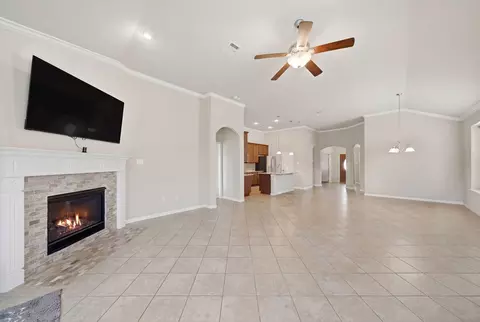 Living - 7618 Willow School Dr, Spring, TX 77389 photo 3 of 4