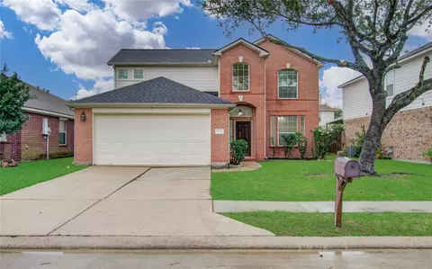 4539 Prince St, Baytown, TX 77521