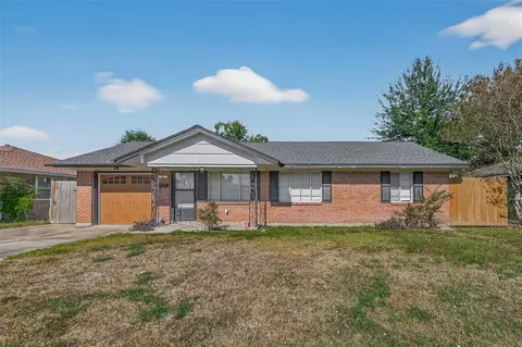 145 E Twickenham Trl, Houston, TX 77076