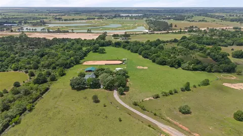 15302 Yellow Bird Rd, Hockley, TX 77447