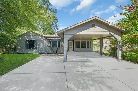 8142 Herschelwood St, Houston, TX 77033