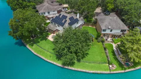6838 Portuguese Bend Dr, Missouri City, TX 77459