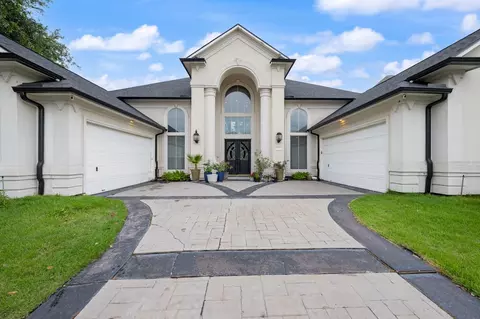 7707 Tiburon Trl, Sugar Land, TX 77479