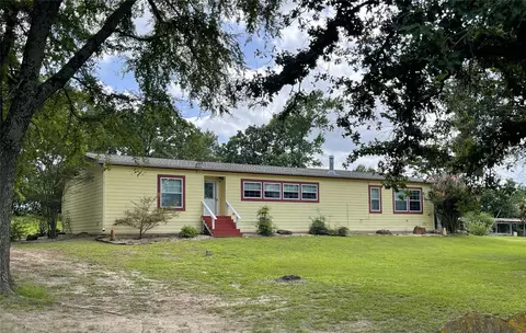 1666 Us Highway 84, Oakwood, TX 75855