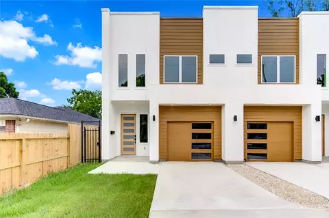 7827 Brandon St #A/B, Houston, TX 77051