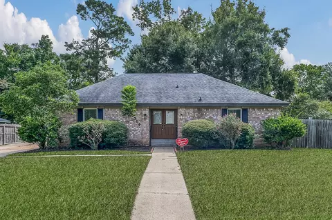 27314 Farmcreek Dr, Huffman, TX 77336