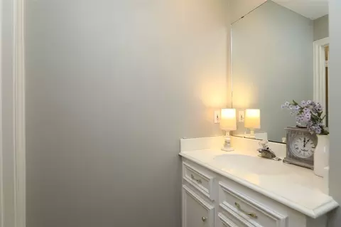 Bath - 7906 Tizerton Ct, Spring, TX 77379 photo 7 of 8