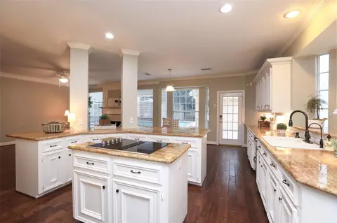 Kitchen - 7906 Tizerton Ct, Spring, TX 77379 photo 4 of 7