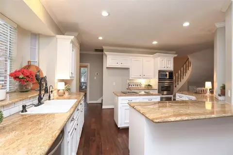 Kitchen - 7906 Tizerton Ct, Spring, TX 77379 photo 2 of 7