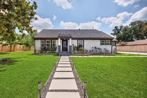 5032 Madalyn Ln, Houston, TX 77021
