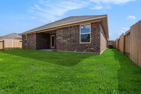 Exterior - 424 Bryan Way, Angleton, TX 77515 photo 4 of 4