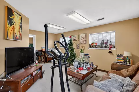 8625 Sandy Point Rd, Bryan, TX 77807 photo 17