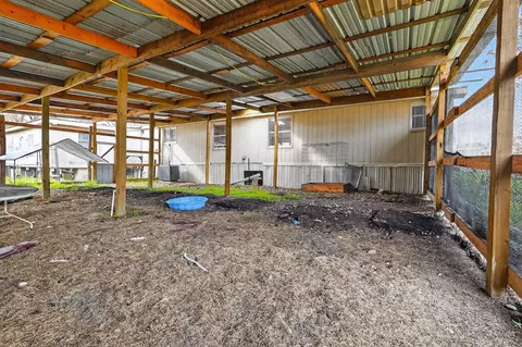 8625 Sandy Point Rd, Bryan, TX 77807 photo 45