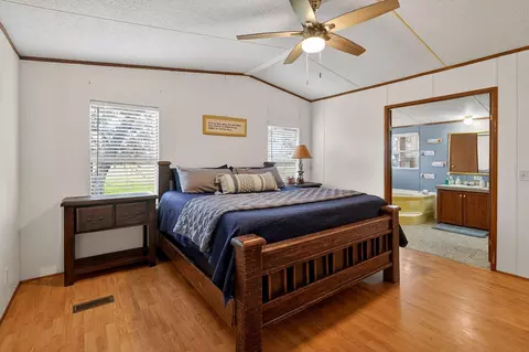 8625 Sandy Point Rd, Bryan, TX 77807 photo 28