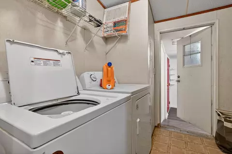 8625 Sandy Point Rd, Bryan, TX 77807 photo 40