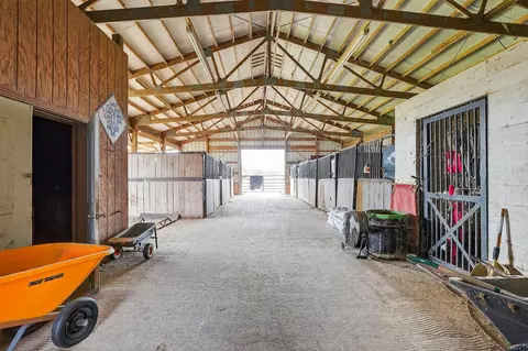 8625 Sandy Point Rd, Bryan, TX 77807 photo 14