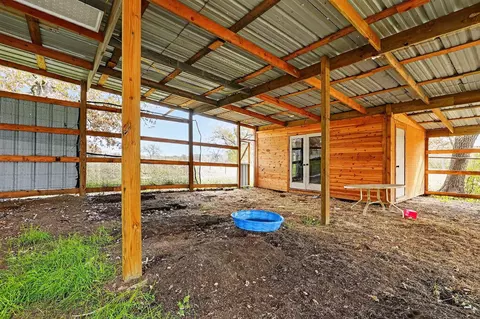 8625 Sandy Point Rd, Bryan, TX 77807 photo 46