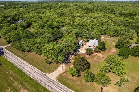 2525 Peach Creek Rd, College Station, TX 77845