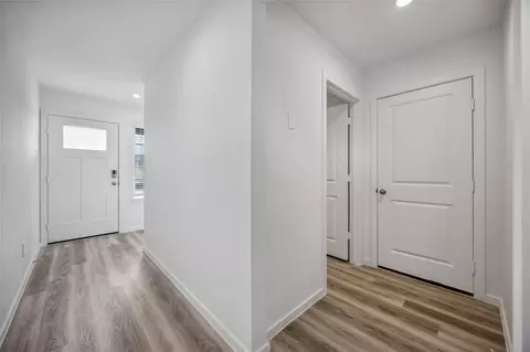 5206 Greengrass Willow Way, Houston, TX 77048