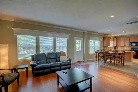 174 Spindle Tree Cir, The Woodlands, TX 77382