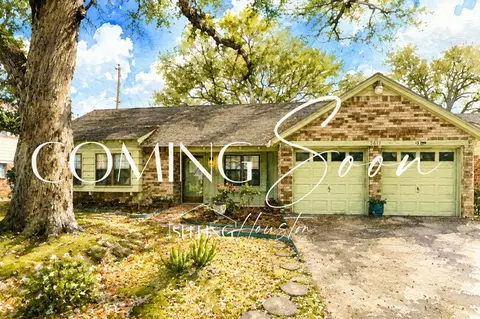 5619 Sheraton Oaks Dr, Houston, TX 77091