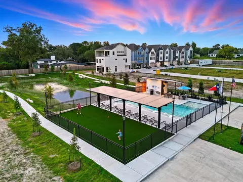 1715 Bologna Ln, Houston, TX 77055